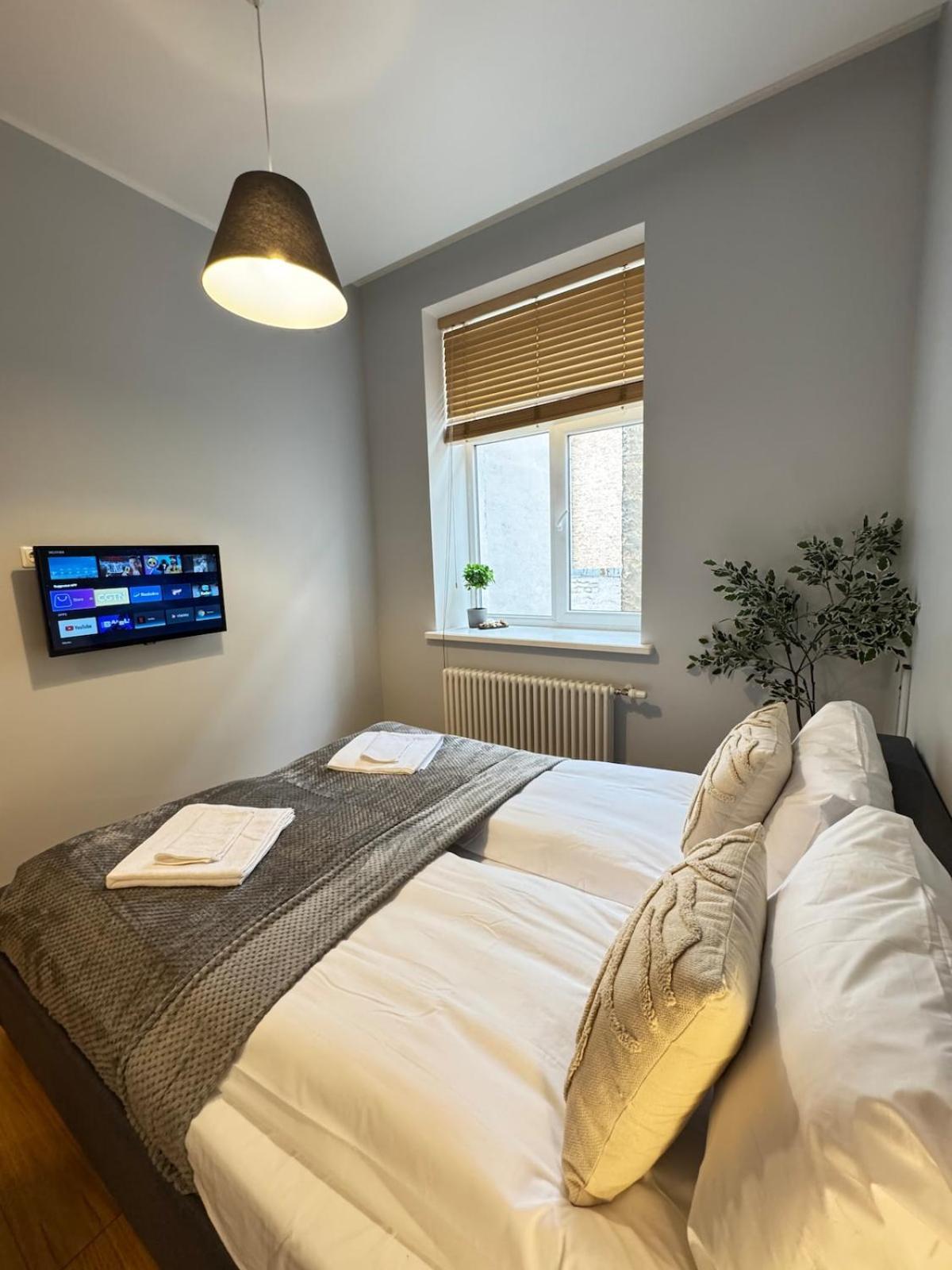 Courtyard Kalnina Apartment Riga Exterior foto
